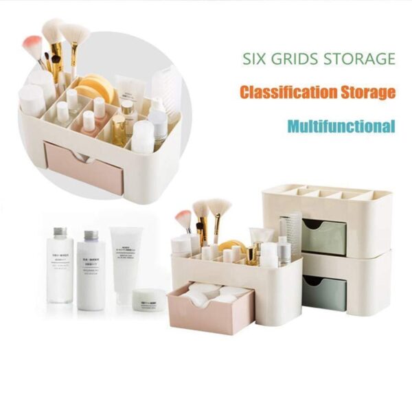 6114 Makeup Cutlery Box Used for storing makeup equipments and kits used by womens and ladies.